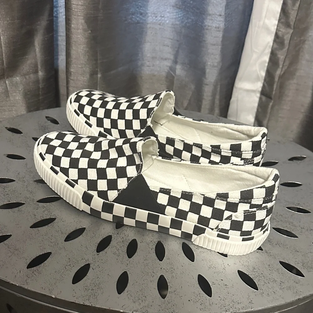Very G Women's Black and White Checkered Slip-On Sneakers - Picture 2 of 6